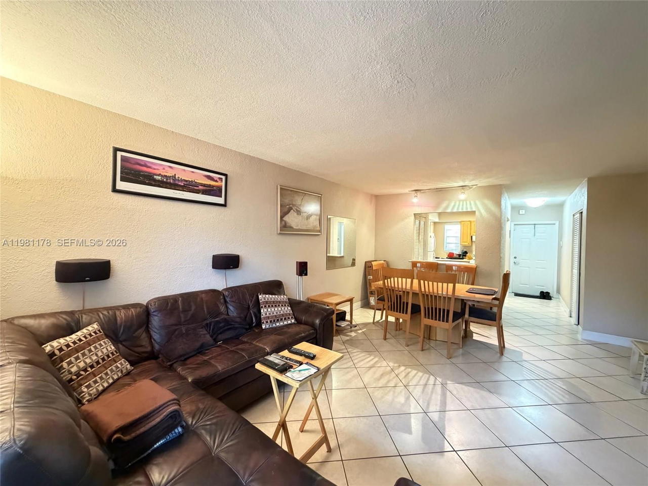 Real estate property located at 6709 Kendall Dr #209, Miami-dade, Villas Of Pinecrest Condo, Pinecrest, FL