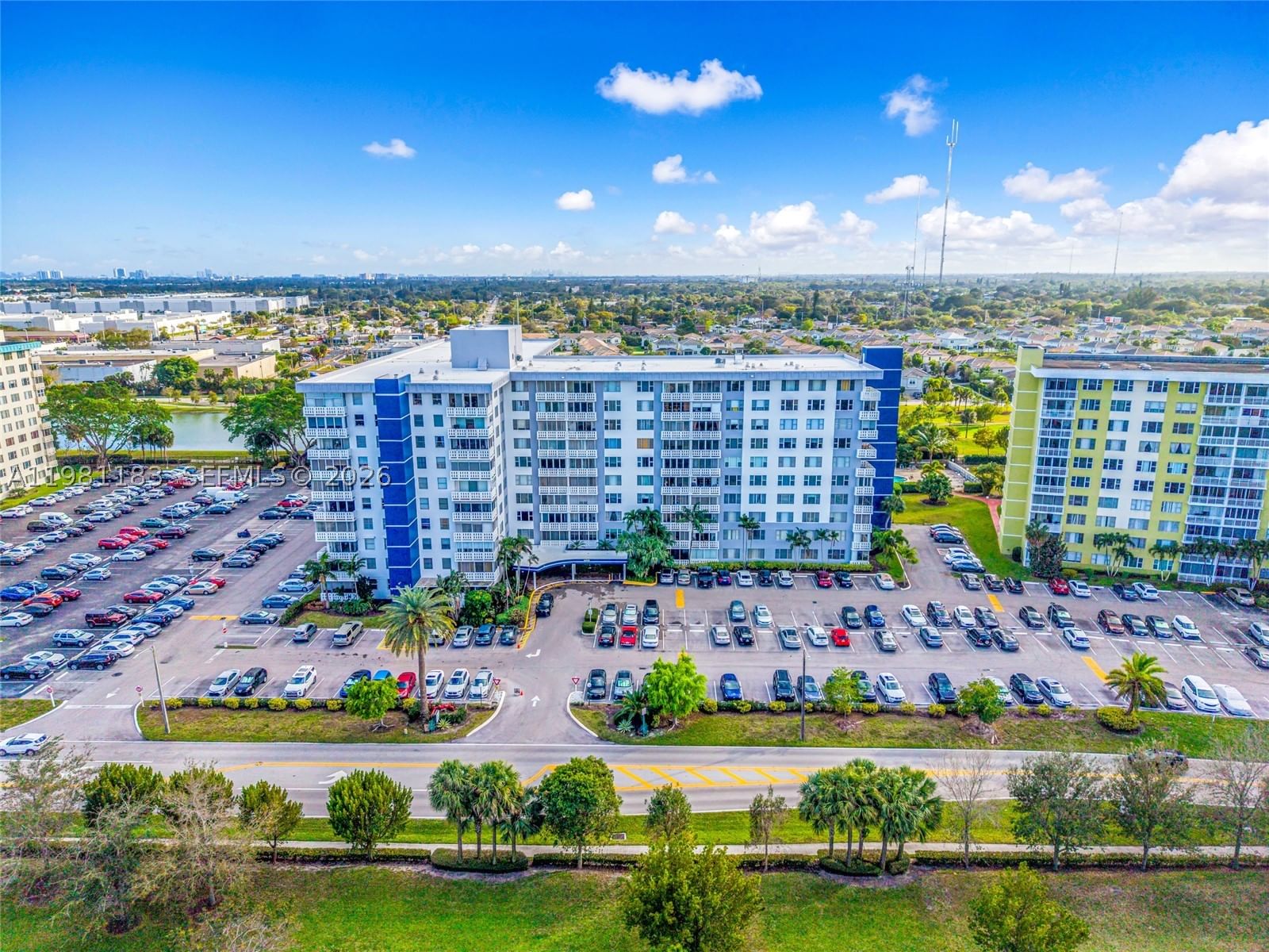 Real estate property located at 4350 Hillcrest Dr #200, Broward, Hillcrest East No 22 Cond, Hollywood, FL