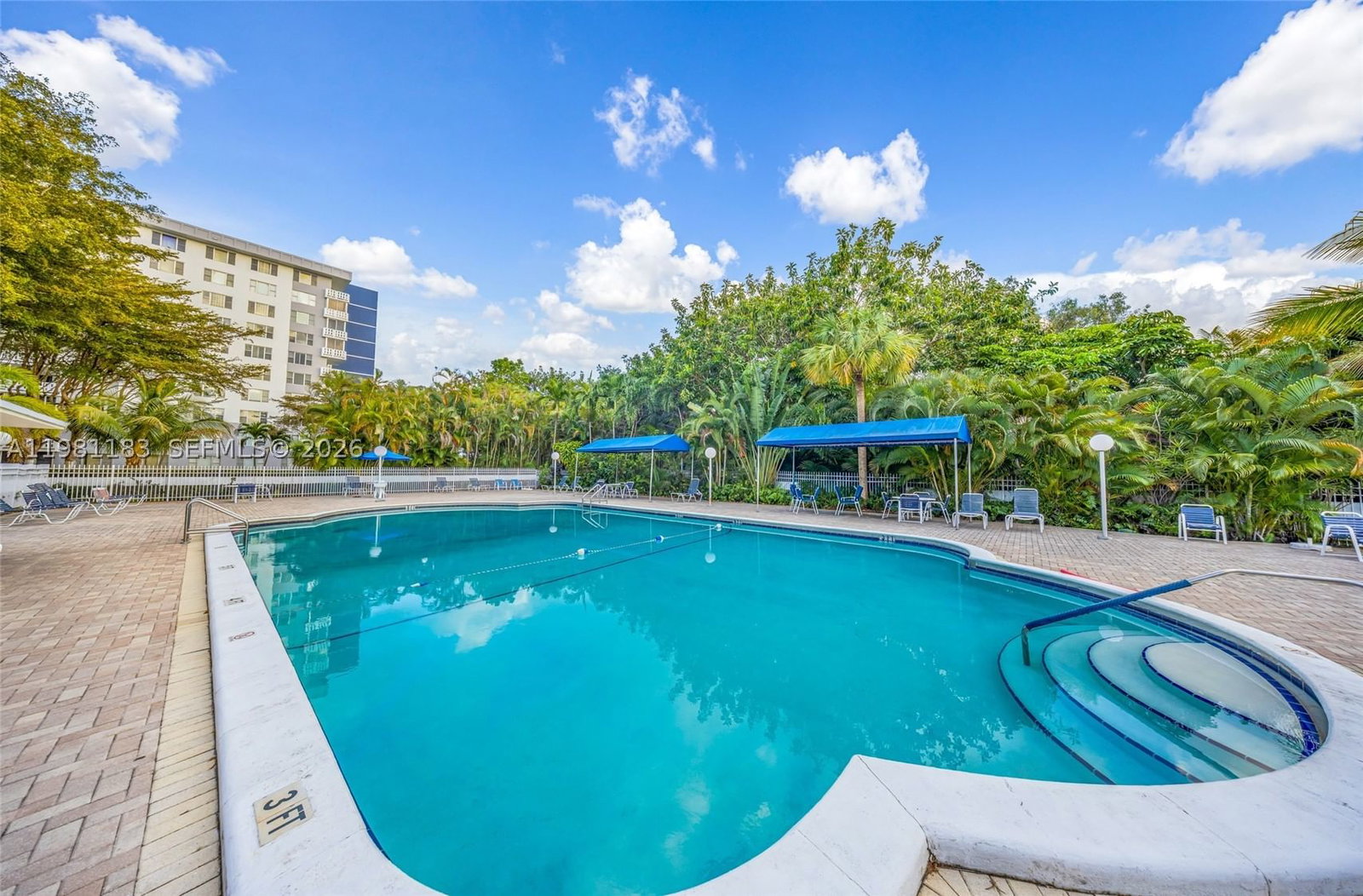 Real estate property located at 4350 Hillcrest Dr #200, Broward, Hillcrest East No 22 Cond, Hollywood, FL