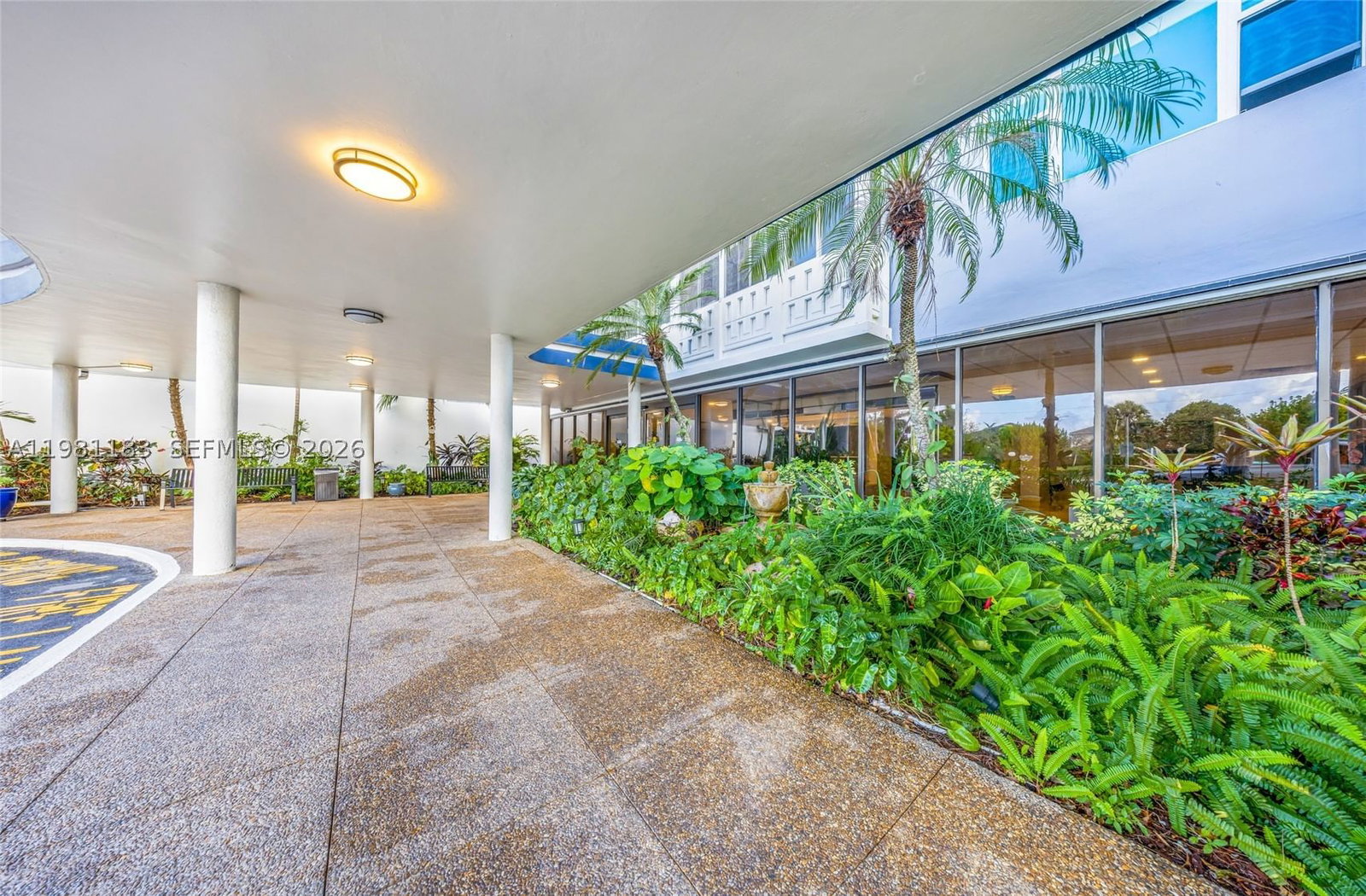 Real estate property located at 4350 Hillcrest Dr #200, Broward, Hillcrest East No 22 Cond, Hollywood, FL