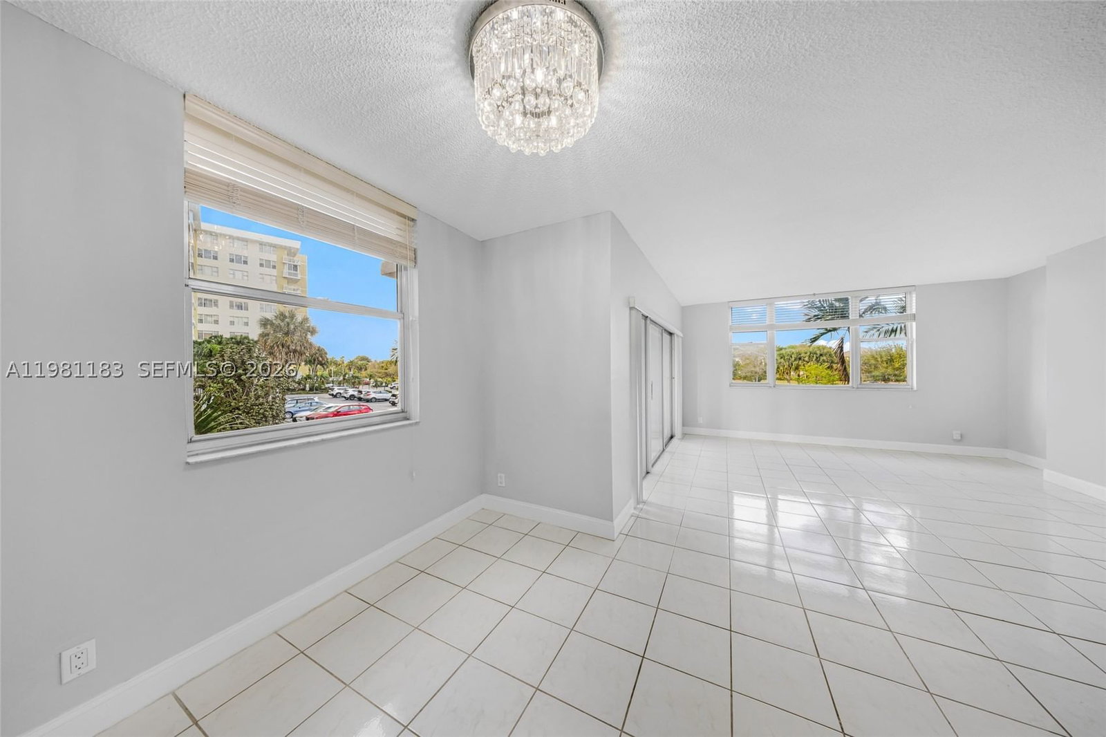 Real estate property located at 4350 Hillcrest Dr #200, Broward, Hillcrest East No 22 Cond, Hollywood, FL