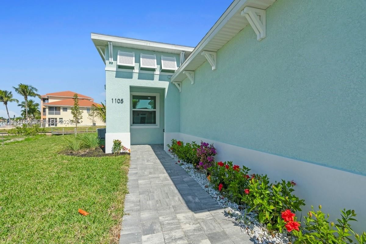 Real estate property located at 1107 38 ST, Lee, Cape Coral, Cape Coral, FL