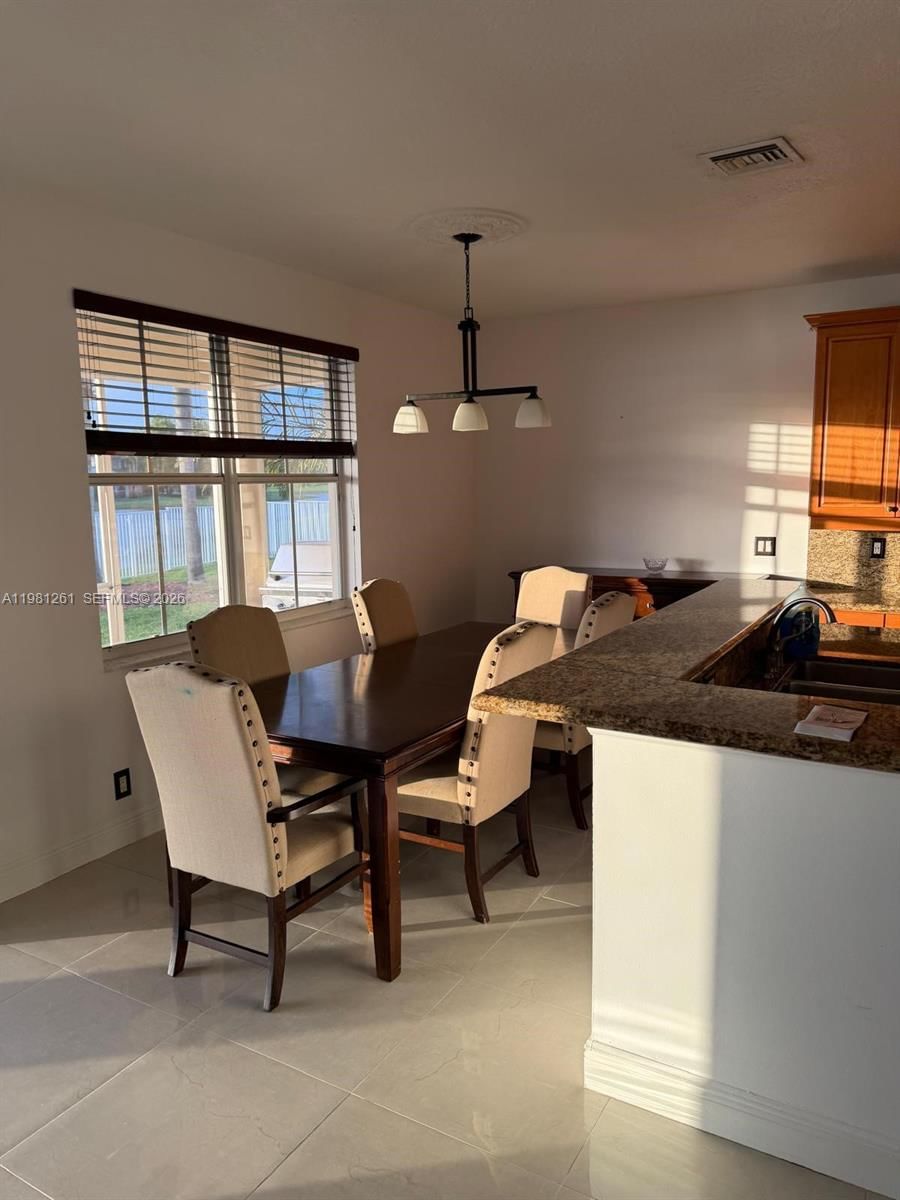 Real estate property located at 663 Live Oak Ln, Broward, Sector 2-parcels 12 13 14, Weston, FL