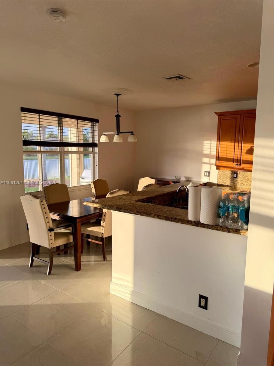 Real estate property located at 663 Live Oak Ln, Broward, Sector 2-parcels 12 13 14, Weston, FL