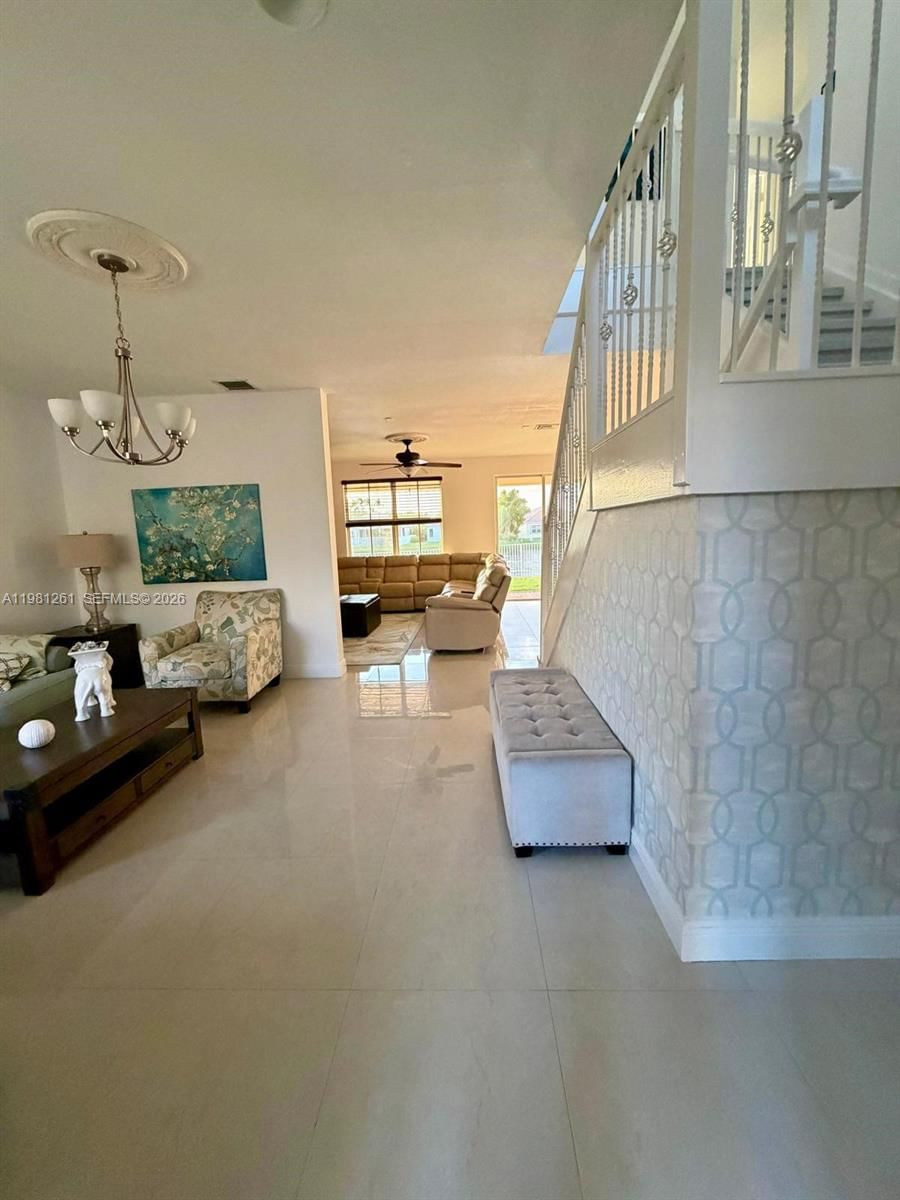 Real estate property located at 663 Live Oak Ln, Broward, Sector 2-parcels 12 13 14, Weston, FL