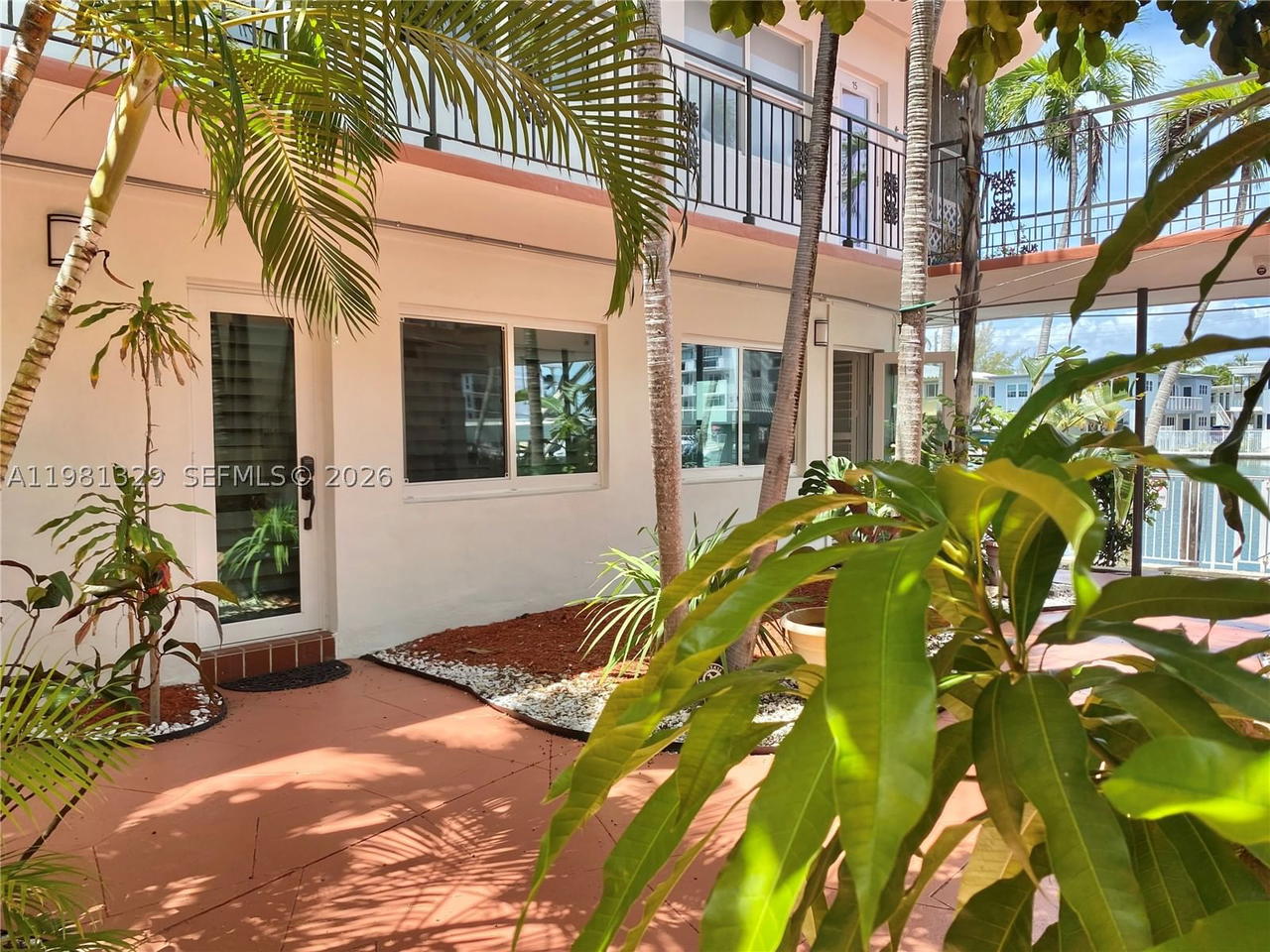 Real estate property located at 8040 Tatum Waterway Dr #5, Miami-dade, Creek Club # 3 Condo, Miami Beach, FL