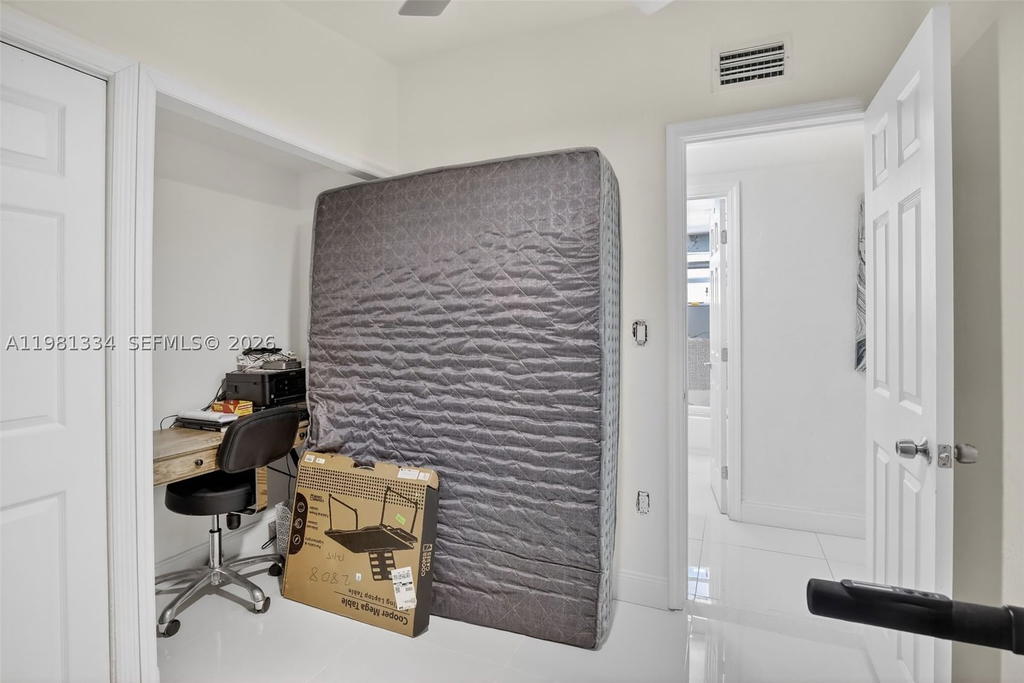 Real estate property located at 3220 2nd St, Broward, Broward Manor, Lauderhill, FL