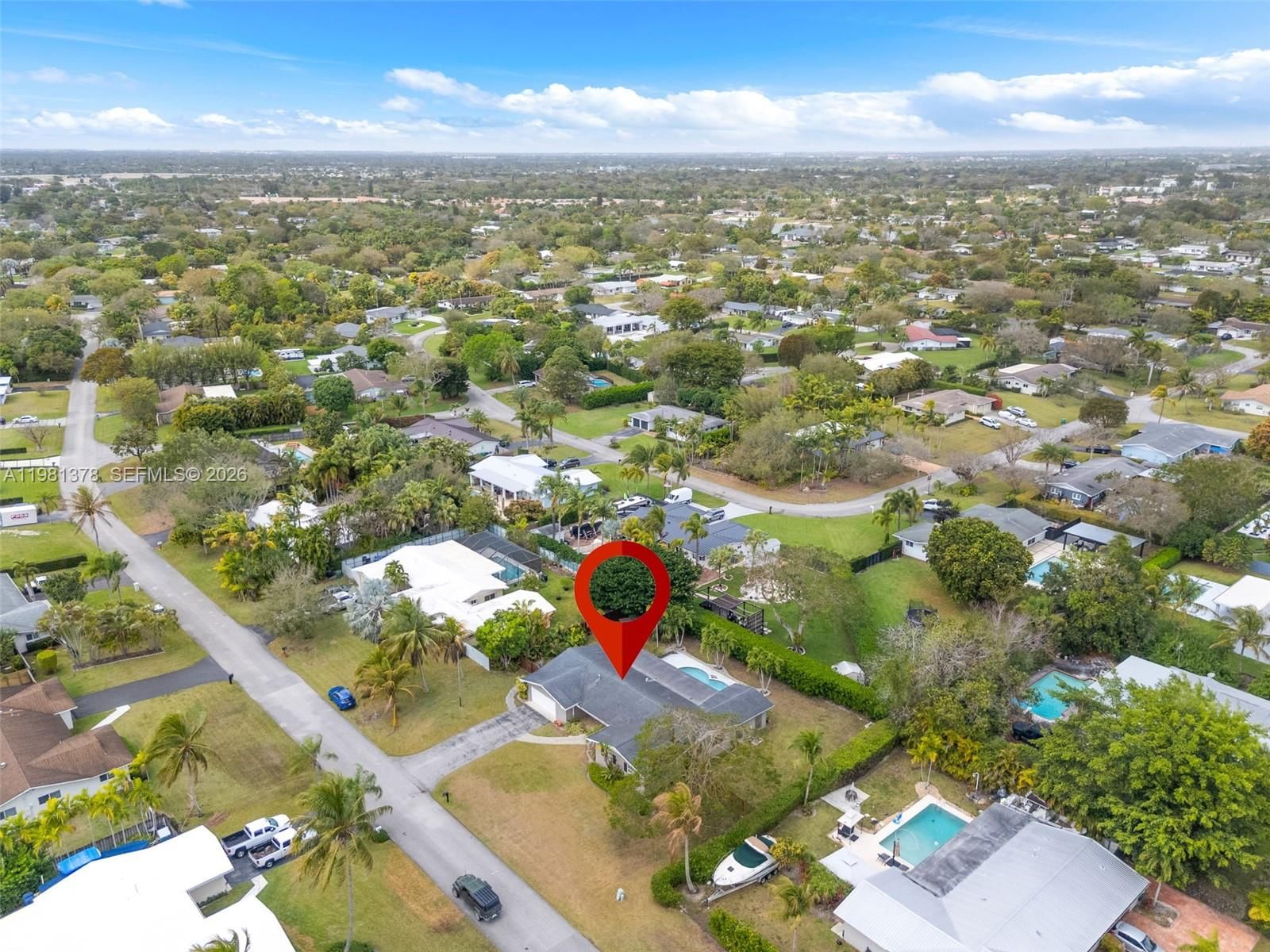 Real estate property located at 10721 124th St, Miami-dade, Pine Shore Sec 1, Miami, FL