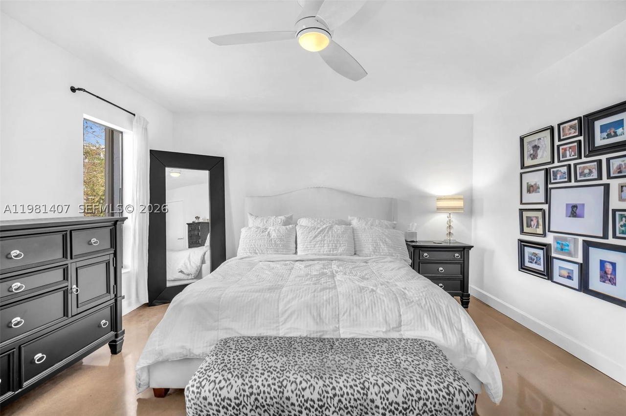 Real estate property located at 211 87th Ter, Broward, Jacaranda Area 4, Plantation, FL