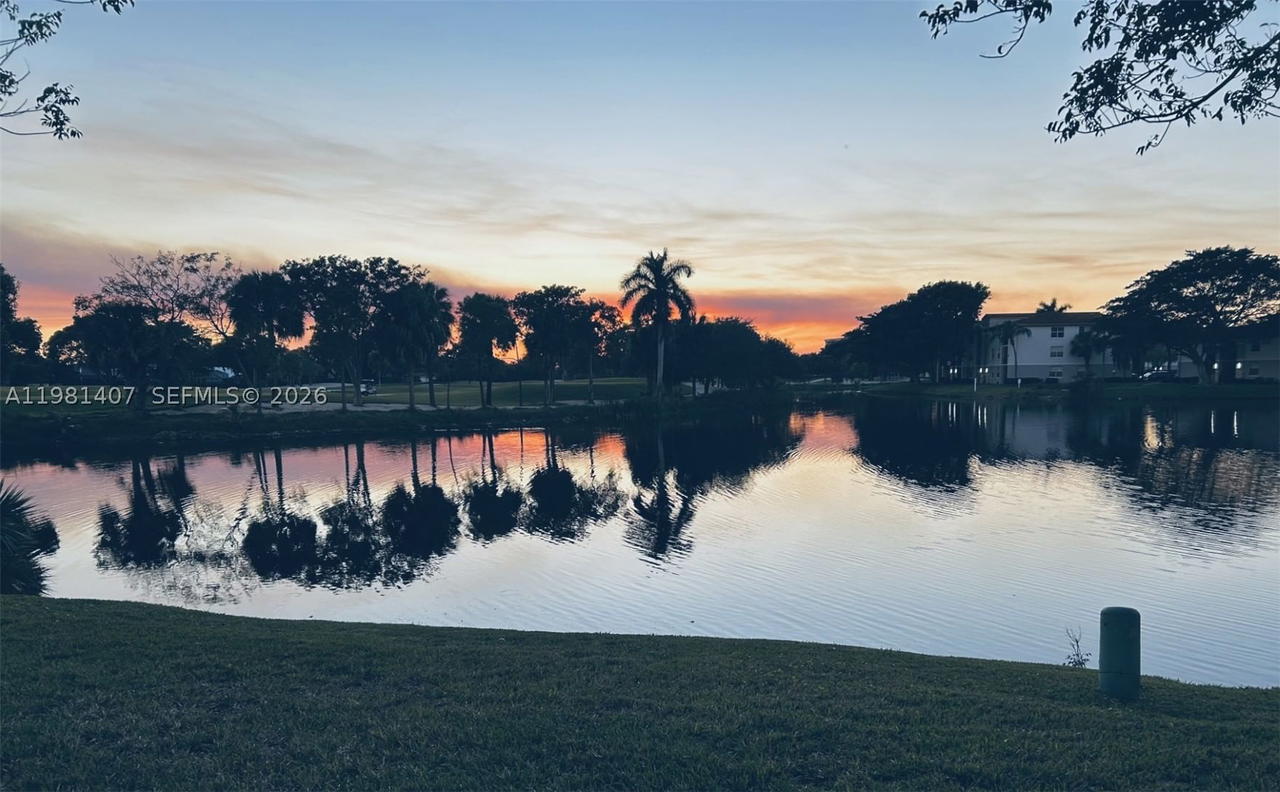 Real estate property located at 211 87th Ter, Broward, Jacaranda Area 4, Plantation, FL