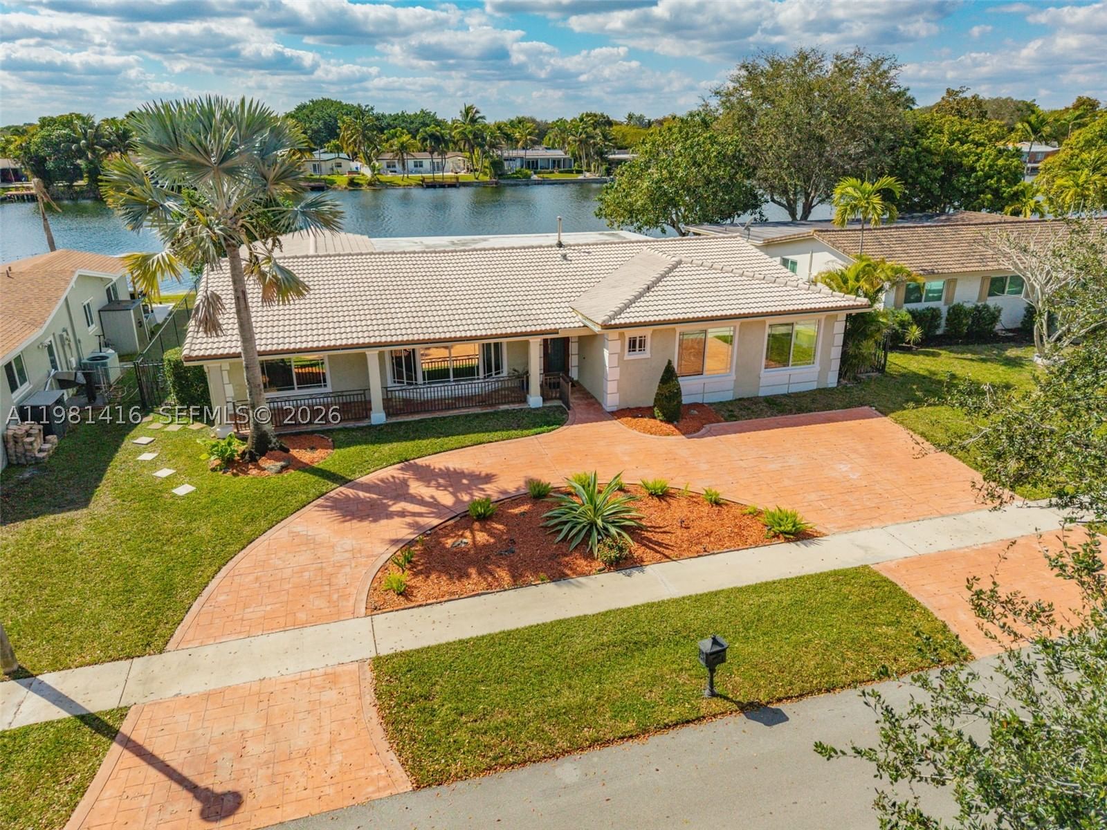 Real estate property located at , Broward, Pembroke Lakes Sec 1, Pembroke Pines, FL