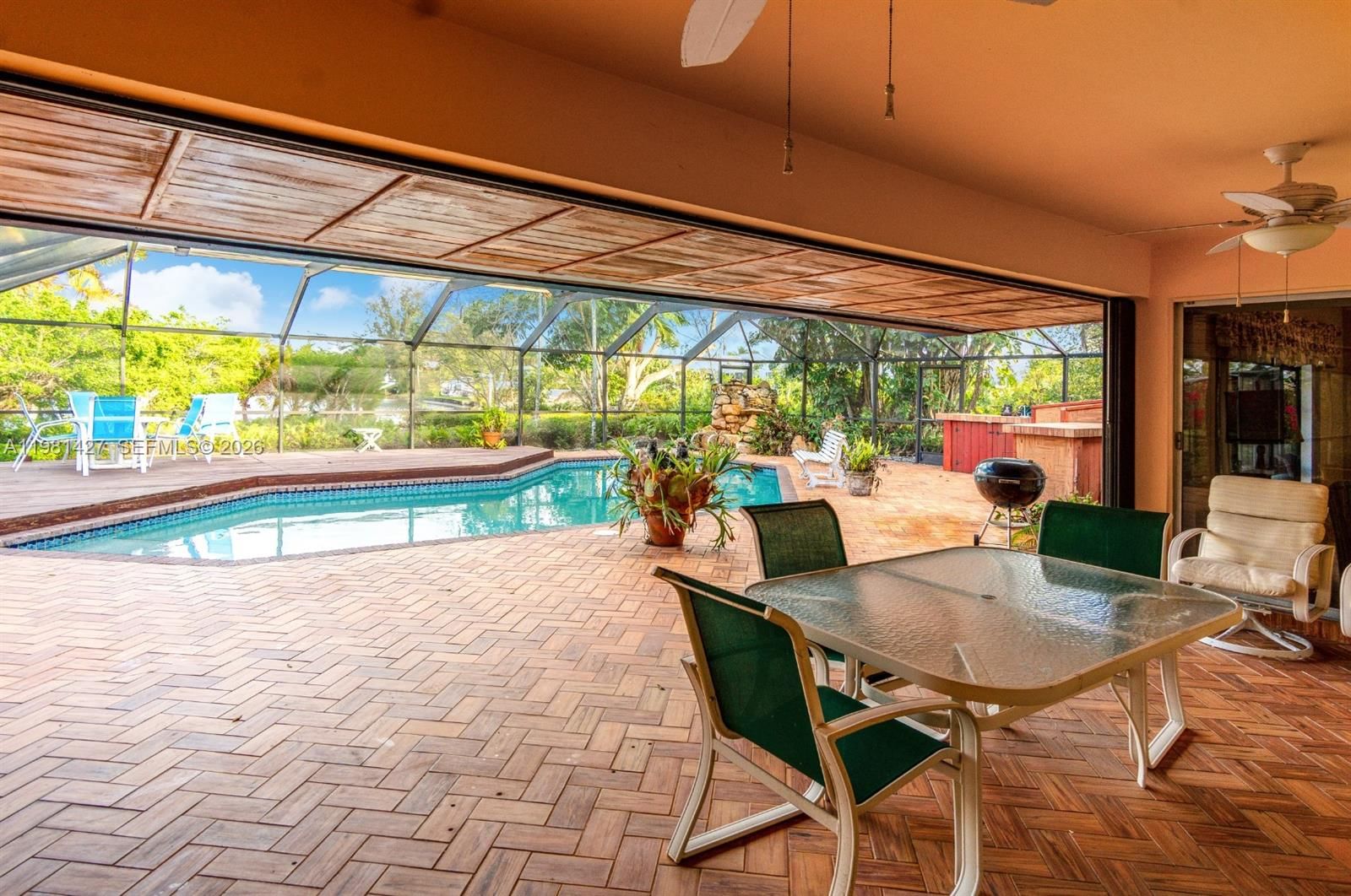 Real estate property located at 4725 89th Ave, Miami-dade, Mc Cahills Bluebird Lake, Miami, FL
