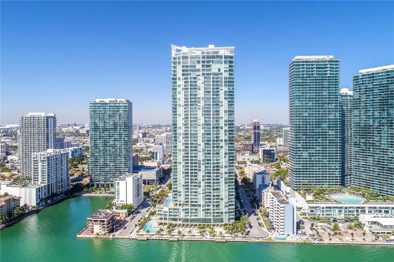 Real estate property located at 2900 7th Ave #404, Miami-dade, Biscayne Beach Condo, Miami, FL