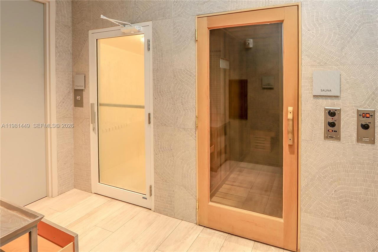 Real estate property located at 2900 7th Ave #404, Miami-dade, Biscayne Beach Condo, Miami, FL
