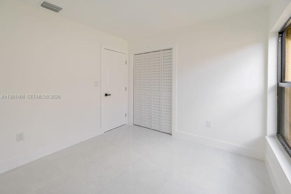 Real estate property located at 8940 4th Ter, Miami-dade, Poinciana Pointe Phase 1, Miami, FL