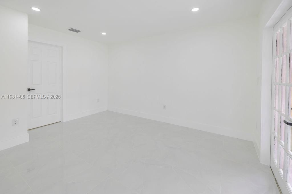 Real estate property located at 8940 4th Ter, Miami-dade, Poinciana Pointe Phase 1, Miami, FL