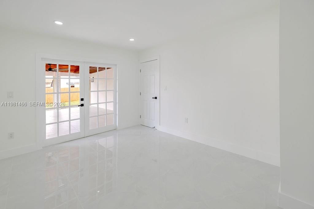 Real estate property located at 8940 4th Ter, Miami-dade, Poinciana Pointe Phase 1, Miami, FL