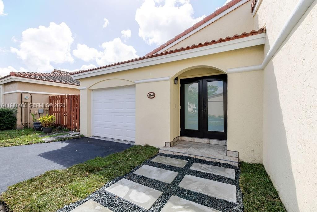 Real estate property located at 8940 4th Ter, Miami-dade, Poinciana Pointe Phase 1, Miami, FL