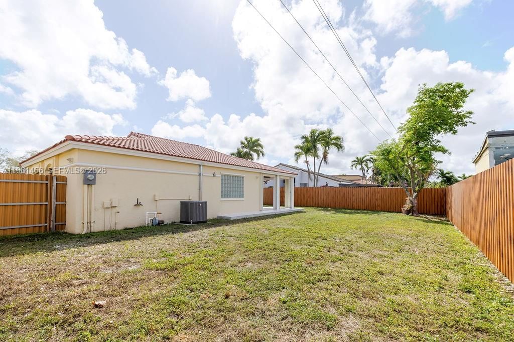Real estate property located at 8940 4th Ter, Miami-dade, Poinciana Pointe Phase 1, Miami, FL