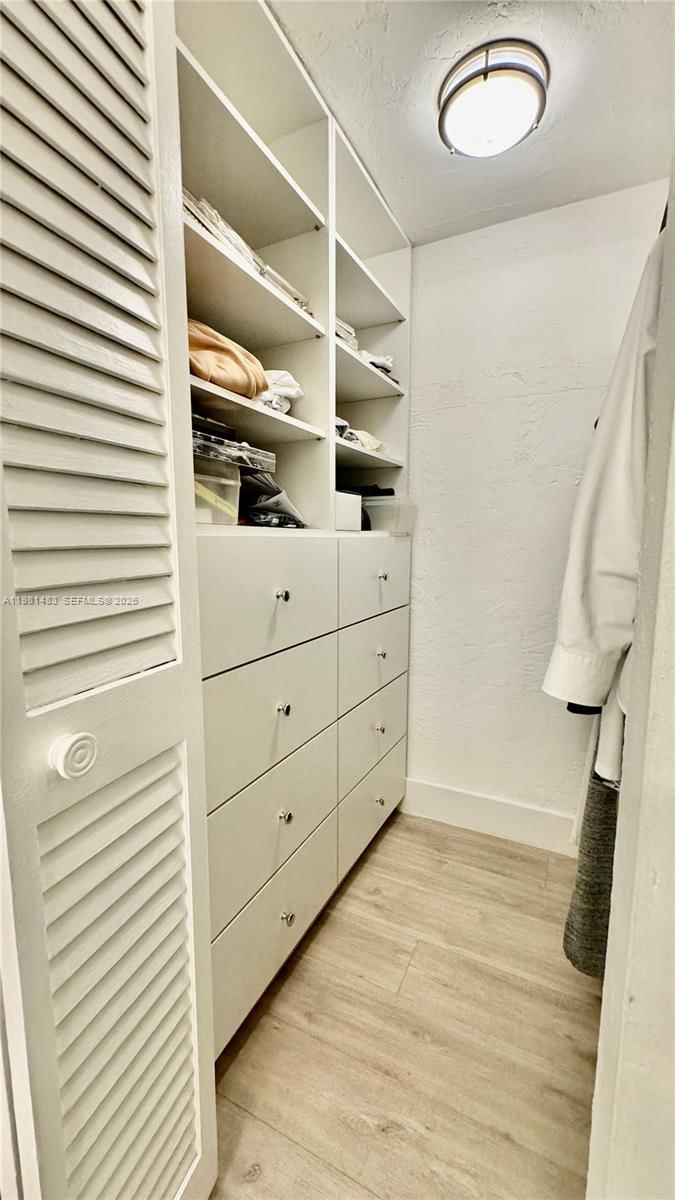 Real estate property located at 1205 Mariposa Ave #326, Miami-dade, Villa Capri Condo, Coral Gables, FL