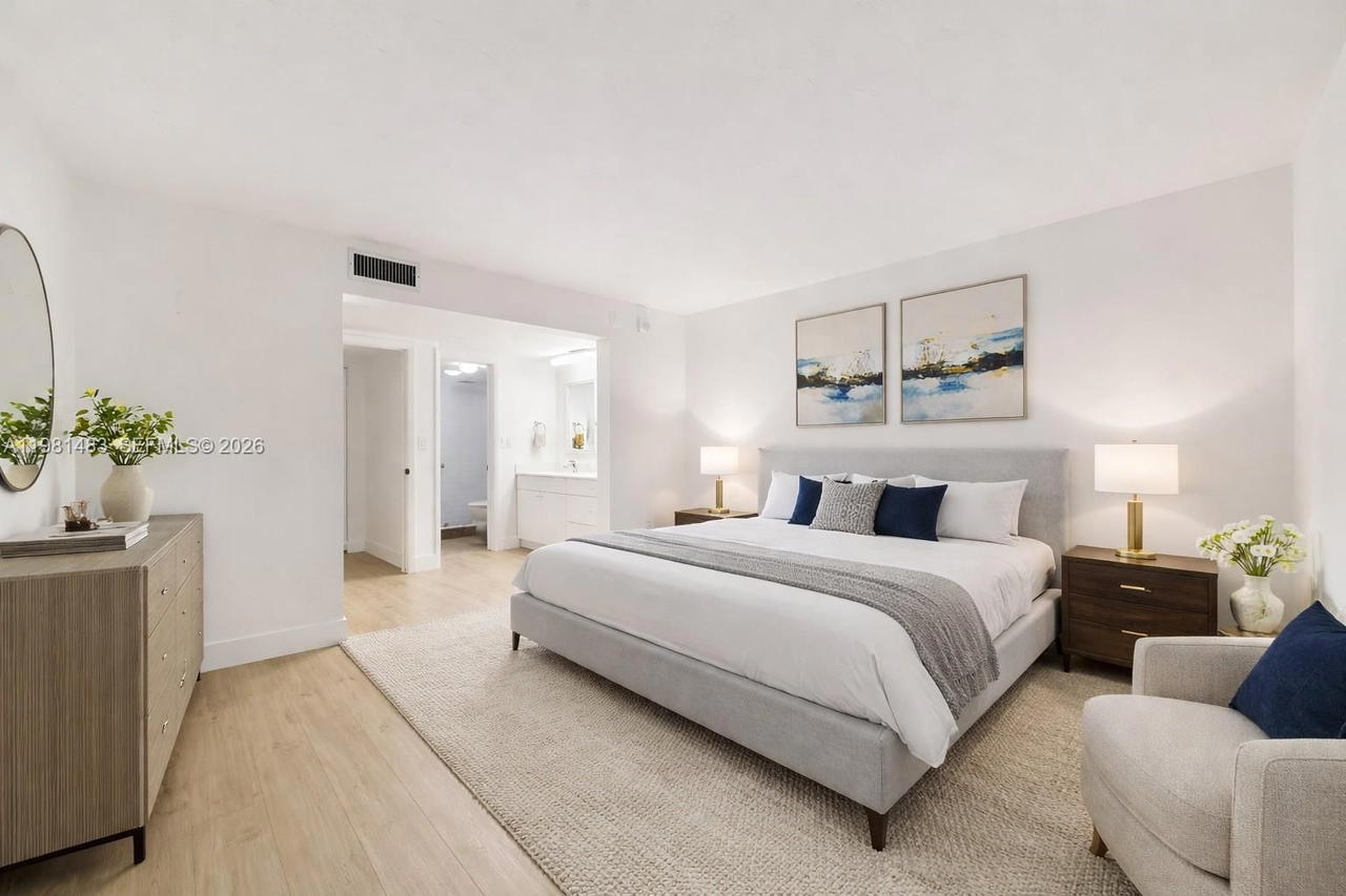Real estate property located at 1205 Mariposa Ave #326, Miami-dade, Villa Capri Condo, Coral Gables, FL