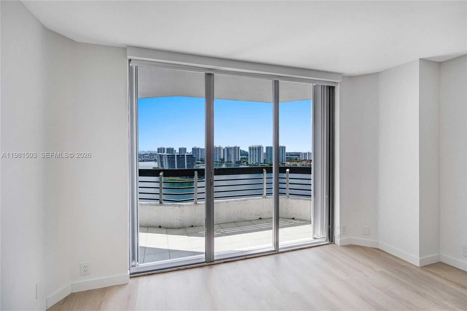 Real estate property located at 19101 36th Ct #2604, Miami-dade, Mystic Pointe Condo No Th, Aventura, FL