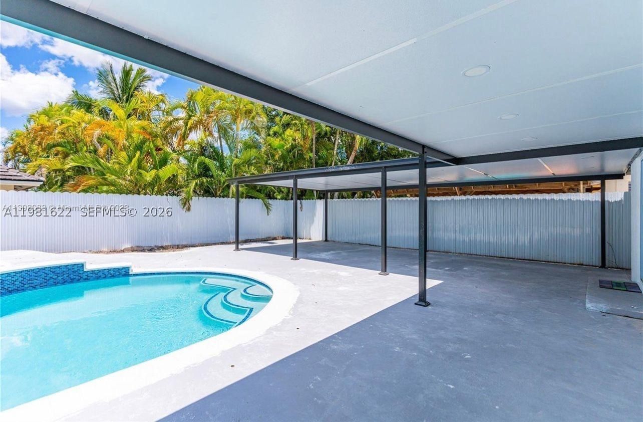 Real estate property located at 14721 170th Ter, Miami-dade, Mandy Sub, Miami, FL
