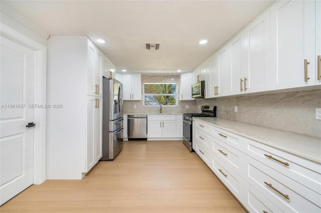 Real estate property located at 9361 16th St, Miami-dade, Coral Park Estates Sec 4, Miami, FL