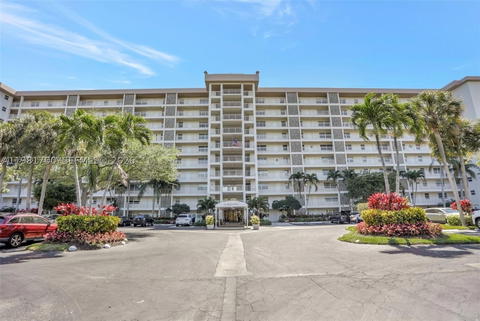 Real estate property located at 3510 Oaks Way #806, Broward, No 112 Palm-aire Country, Pompano Beach, FL