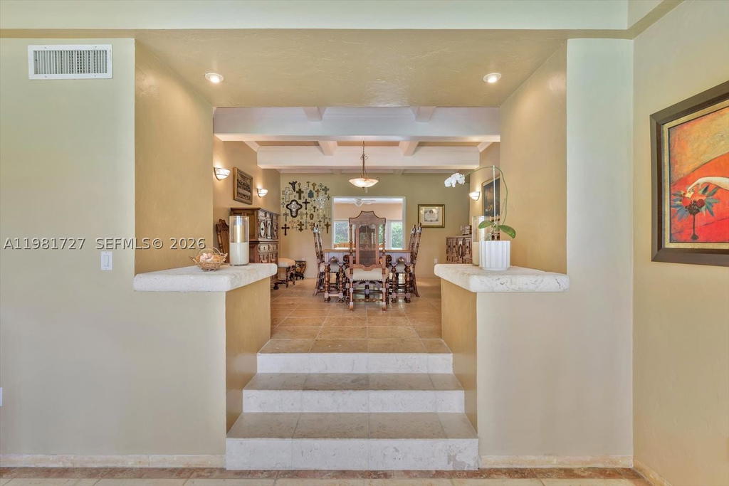 Real estate property located at 1021 Greenway Dr, Miami-dade, Coral Gables Sec C, Coral Gables, FL