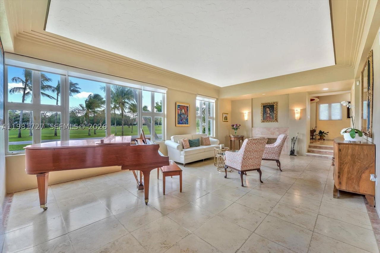 Real estate property located at 1021 Greenway Dr, Miami-dade, Coral Gables Sec C, Coral Gables, FL
