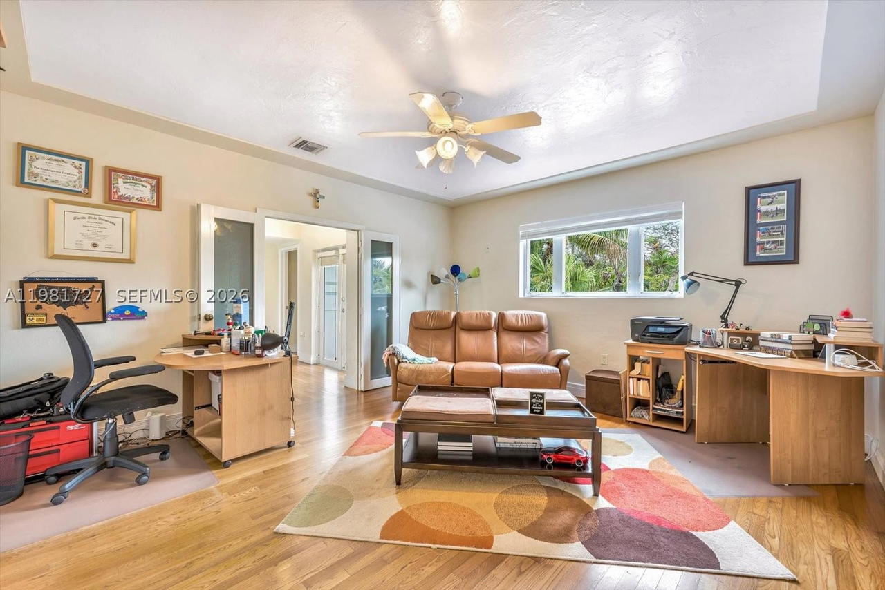 Real estate property located at 1021 Greenway Dr, Miami-dade, Coral Gables Sec C, Coral Gables, FL