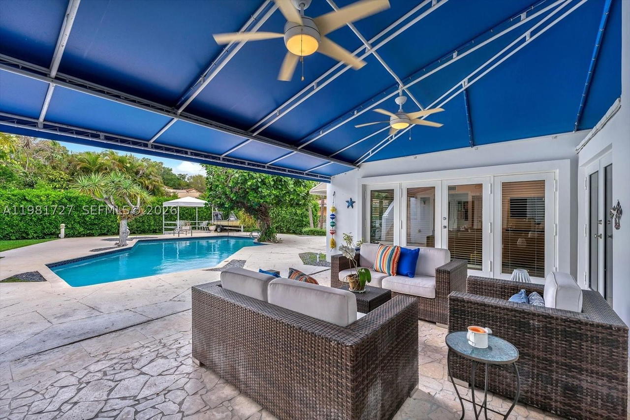 Real estate property located at 1021 Greenway Dr, Miami-dade, Coral Gables Sec C, Coral Gables, FL