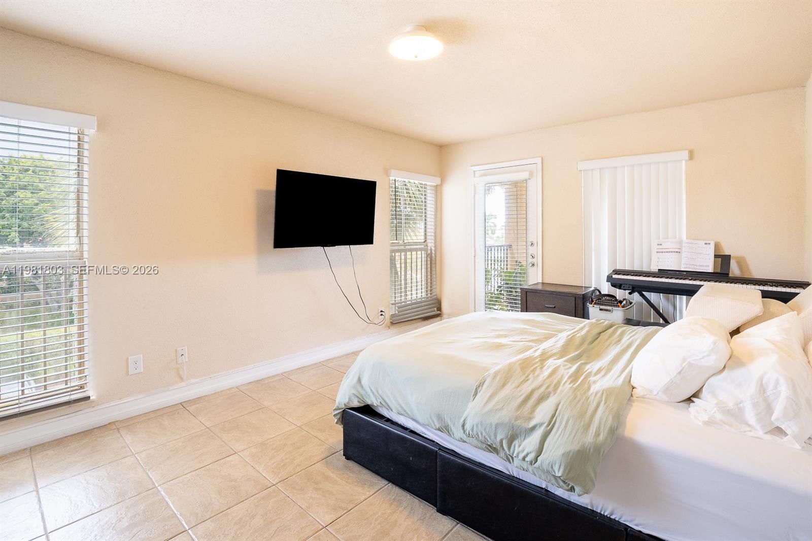 Real estate property located at , Broward, Savannah At Riverside Con, Coral Springs, FL