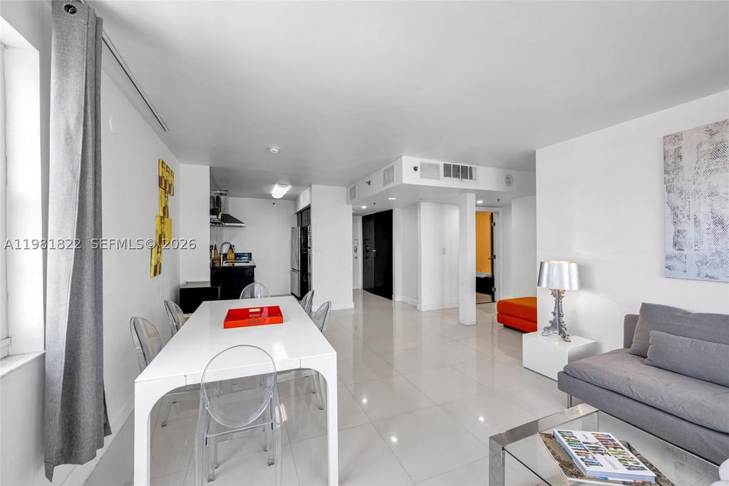 Real estate property located at 100 Lincoln Rd #1511, Miami-dade, The Decoplage Condo, Miami Beach, FL