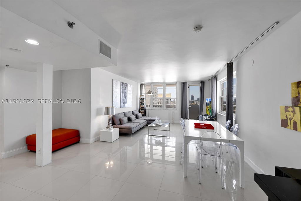 Real estate property located at 100 Lincoln Rd #1511, Miami-dade, The Decoplage Condo, Miami Beach, FL