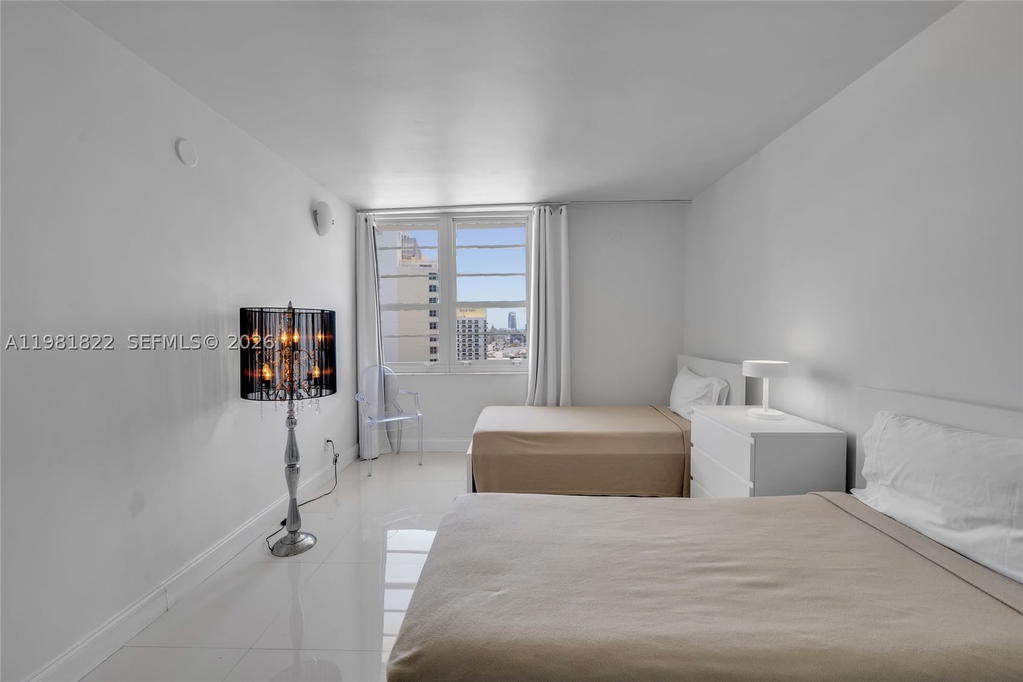 Real estate property located at 100 Lincoln Rd #1511, Miami-dade, The Decoplage Condo, Miami Beach, FL
