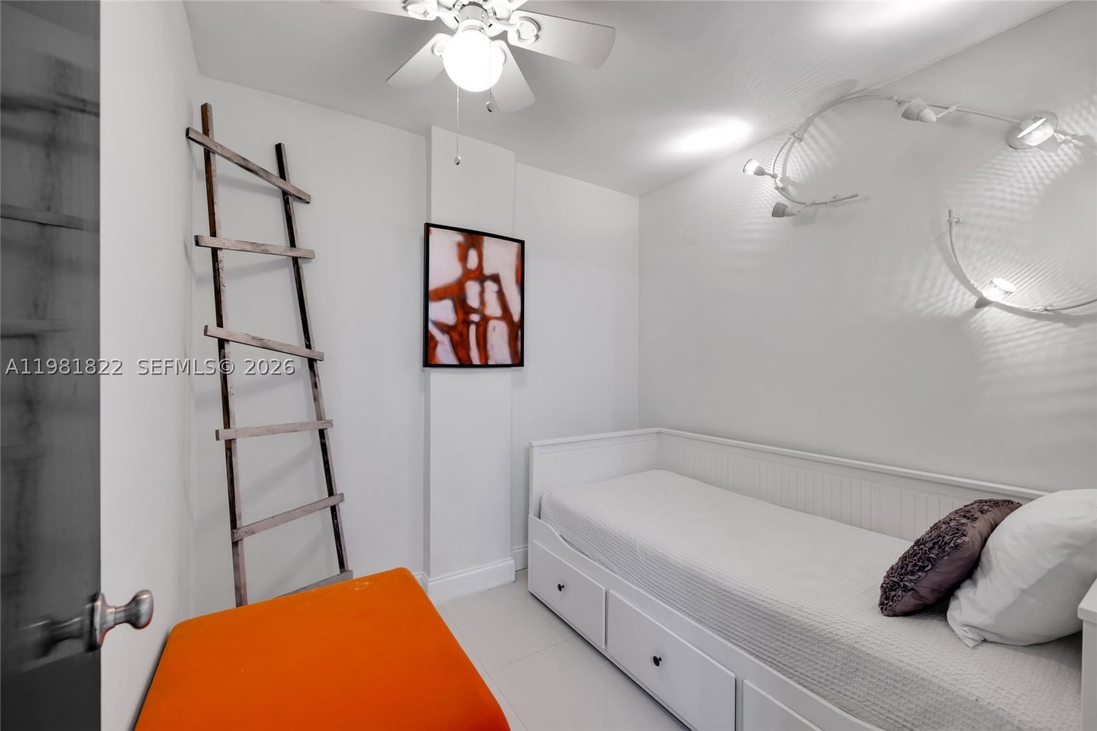 Real estate property located at 100 Lincoln Rd #1511, Miami-dade, The Decoplage Condo, Miami Beach, FL