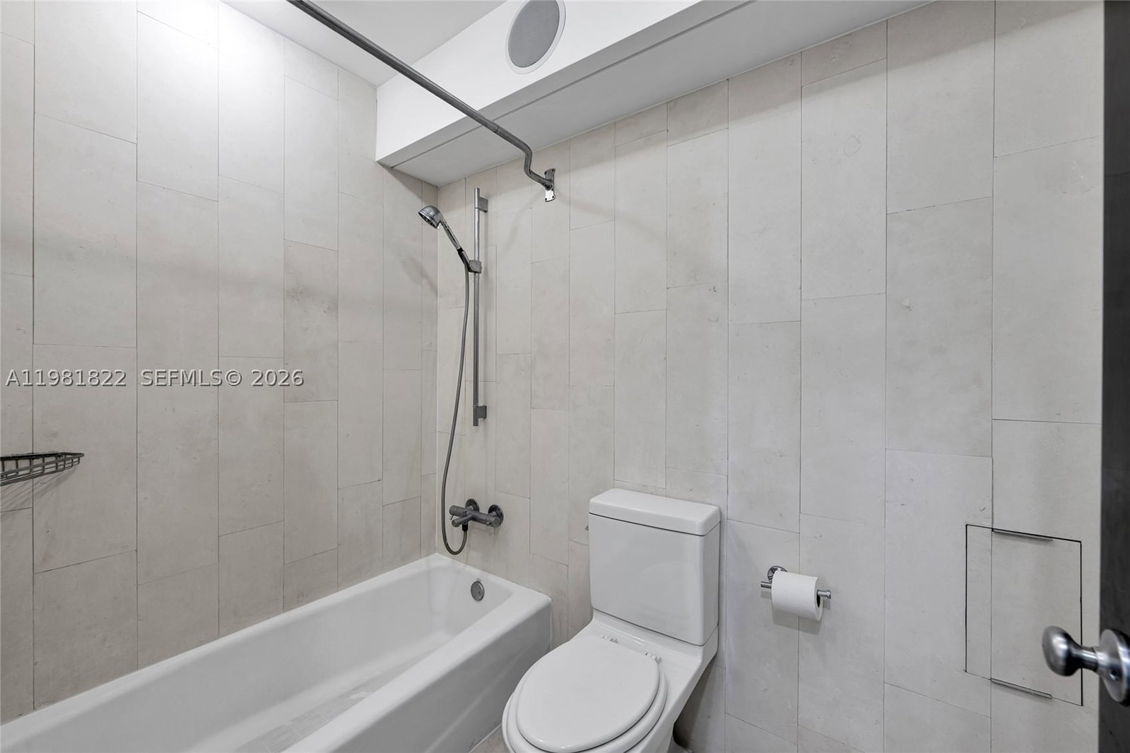 Real estate property located at 100 Lincoln Rd #1511, Miami-dade, The Decoplage Condo, Miami Beach, FL