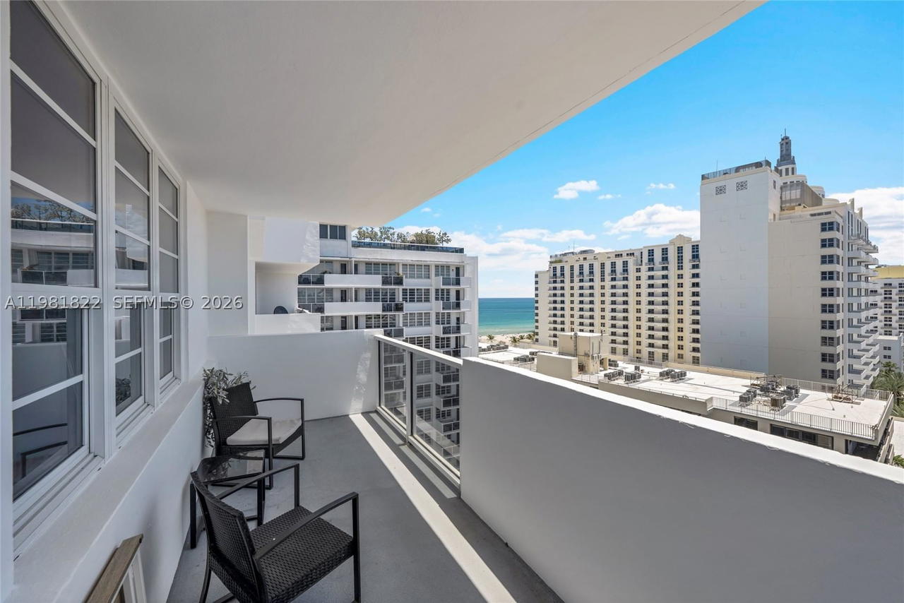 Real estate property located at 100 Lincoln Rd #1511, Miami-dade, The Decoplage Condo, Miami Beach, FL
