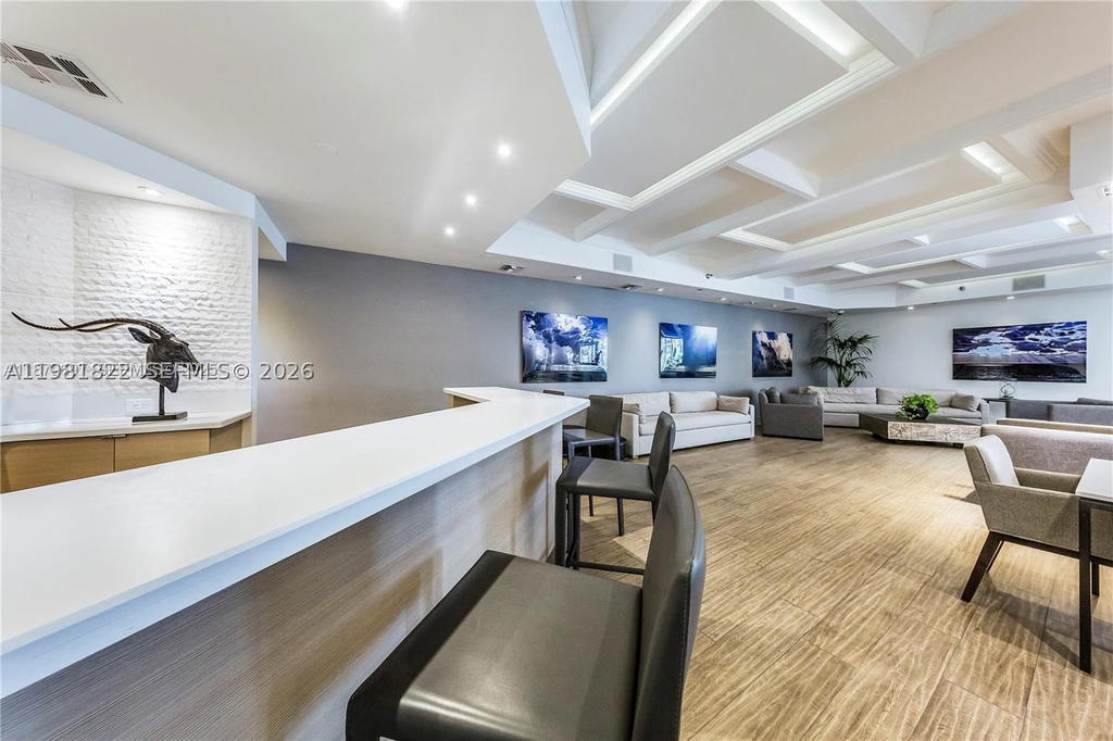 Real estate property located at 100 Lincoln Rd #1511, Miami-dade, The Decoplage Condo, Miami Beach, FL