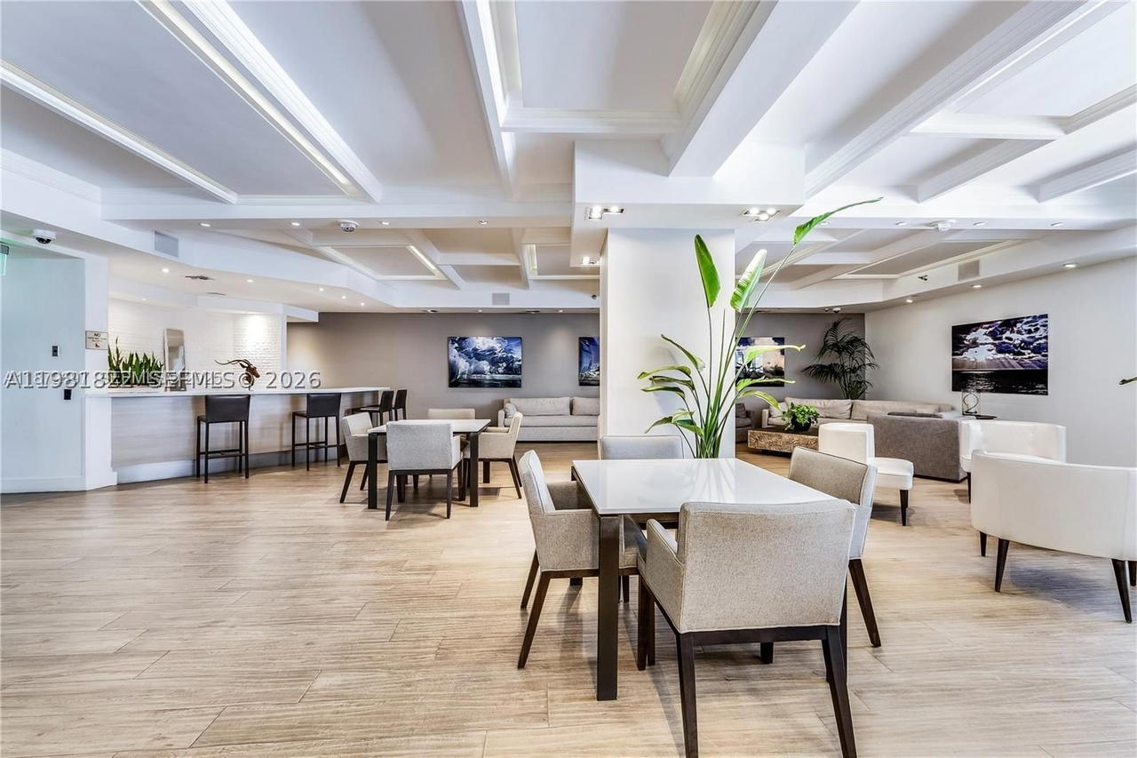 Real estate property located at 100 Lincoln Rd #1511, Miami-dade, The Decoplage Condo, Miami Beach, FL