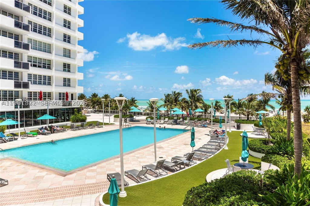 Real estate property located at 100 Lincoln Rd #1511, Miami-dade, The Decoplage Condo, Miami Beach, FL