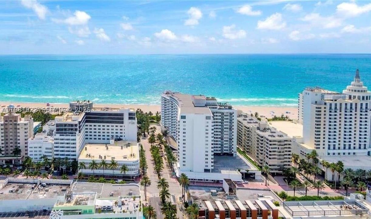 Real estate property located at 100 Lincoln Rd #1511, Miami-dade, The Decoplage Condo, Miami Beach, FL