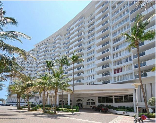 Real estate property located at 100 Lincoln Rd #1511, Miami-dade, The Decoplage Condo, Miami Beach, FL