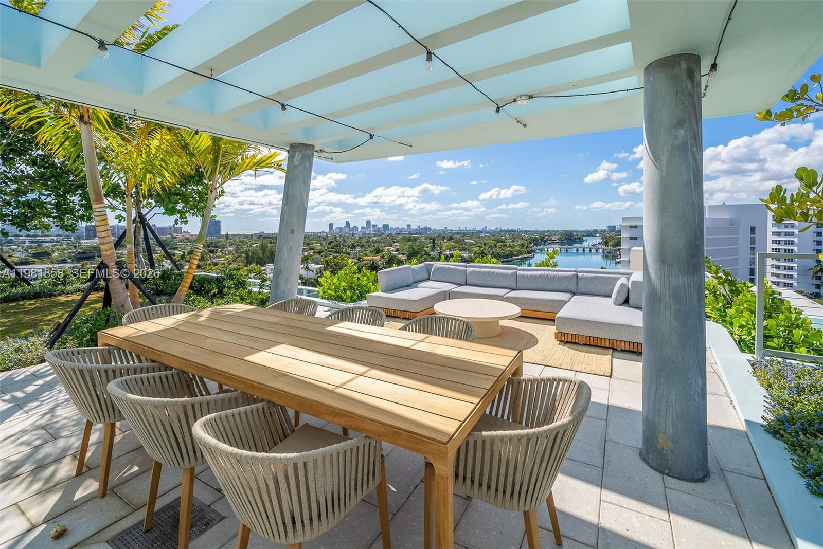 Real estate property located at 9221 BAY HARBOR DRIVE #810, Miami-dade, La Baia Bay Harbor Islands, Bay Harbor Islands, FL