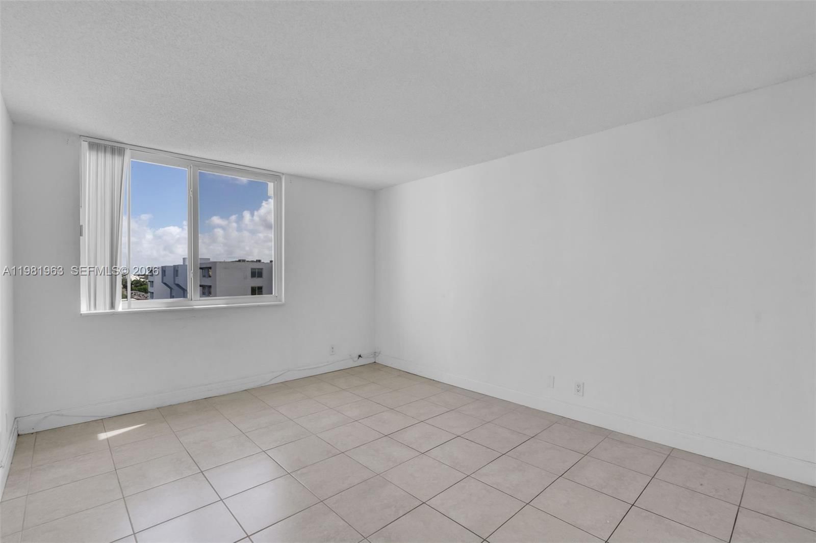 Real estate property located at 9143 77th Ave B710, Miami-dade, Dadeland Place Condo, Miami, FL