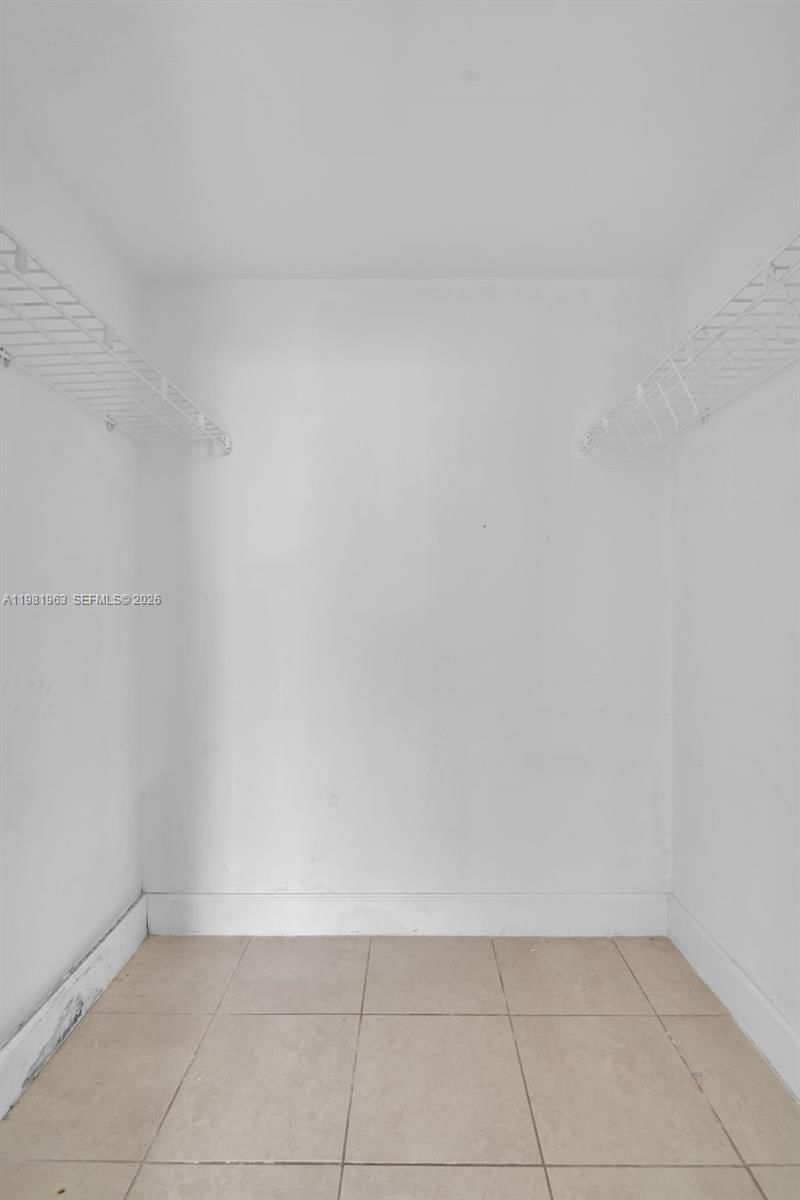 Real estate property located at 9143 77th Ave B710, Miami-dade, Dadeland Place Condo, Miami, FL