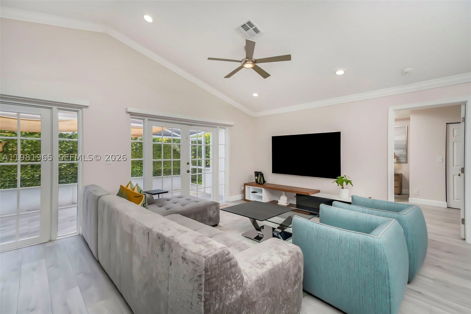 Real estate property located at 11030 Harbour Springs Cir, Palm Beach, Harbour Springs At Mission, Boca Raton, FL