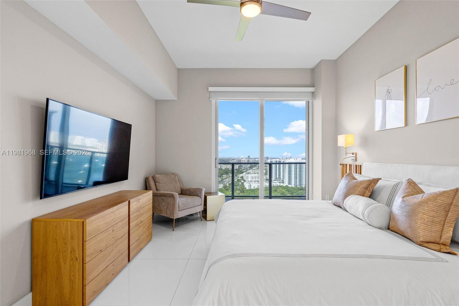 Real estate property located at 16385 Biscayne Blvd #3201, Miami-dade, The Harbour North Condo, North Miami Beach, FL